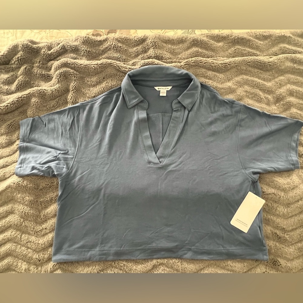 NWT Athleta MEDIUM Collared Sweatshirt Tee